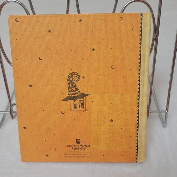 Vintage Mary Engelbreit's Tiny Teeny Halloweeny Treasury Hardcover Book 2001 - Picture 2 of 9